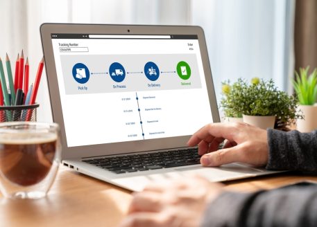 Delivery,Tracking,System,For,E-commerce,And,Modish,Online,Business,To